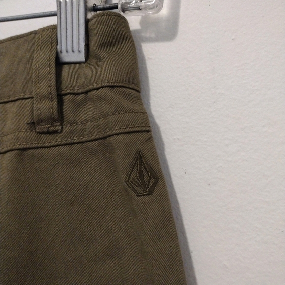 Volcom - So Chickie Highrise Crop Olive Pants - Picture 11 of 16